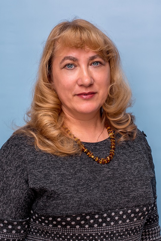 Алексеенкова Елена Викторовна.